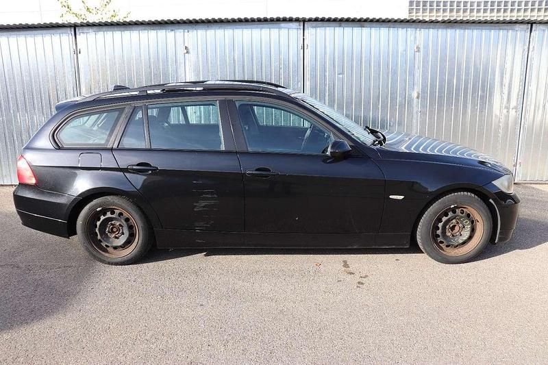 Gebraucht BMW 320 Advantage 163 PS (119 kW) 2006 Schwarz Kombi