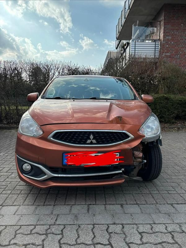 Gebraucht Mitsubishi Space Star 80 PS (58 kW) 2016 Orange Kleinwagen