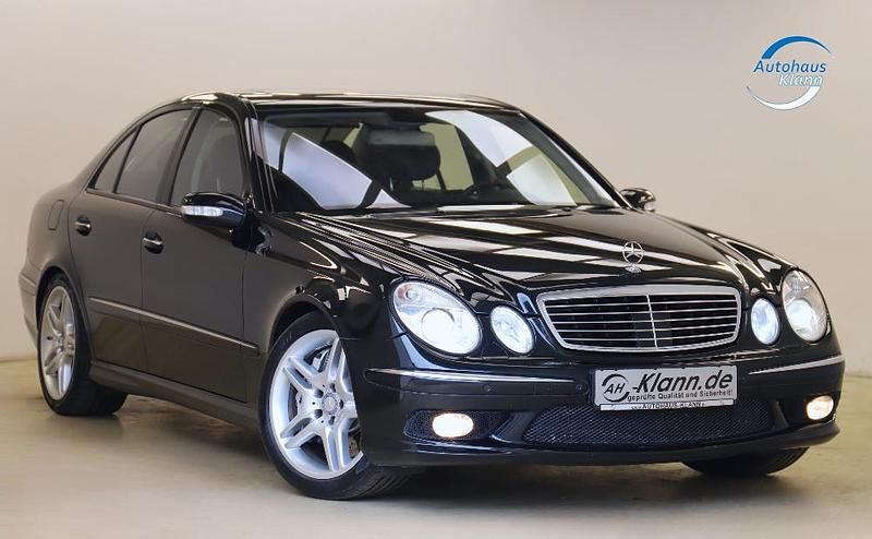 Schwarz Gebraucht 2004 Mercedes E55 AMG AMG Limousine | 39.999 € - Bild 1/4
