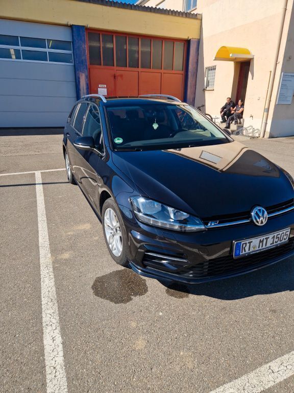 Schwarz Gebraucht 2020 VW Golf VII Highline Kombi | 17.800 € (Fairer Preis) - Bild 1/4