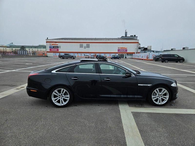 Gebraucht Jaguar XJ 275 PS (202 kW) 2012 Schwarz Limousine