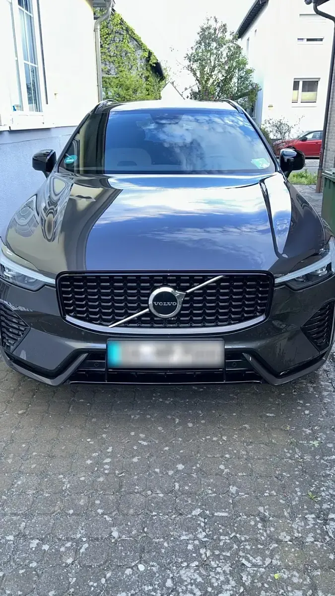 Gebraucht Volvo XC60 R-Design 197 PS (144 kW) 2021 Grau SUV