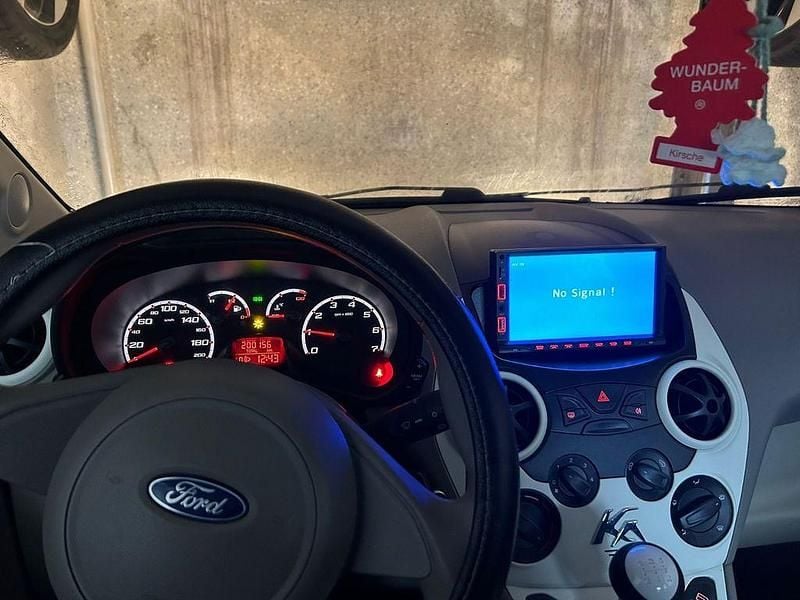 Gebraucht Ford Ka Trend 69 PS (50 kW) 2009 Rot Kleinwagen