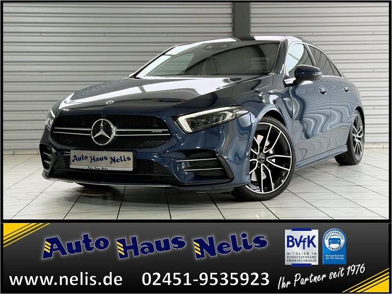 Blau Gebraucht 2020 Mercedes A35 AMG AMG Limousine | 34.980 € - Bild 1/4