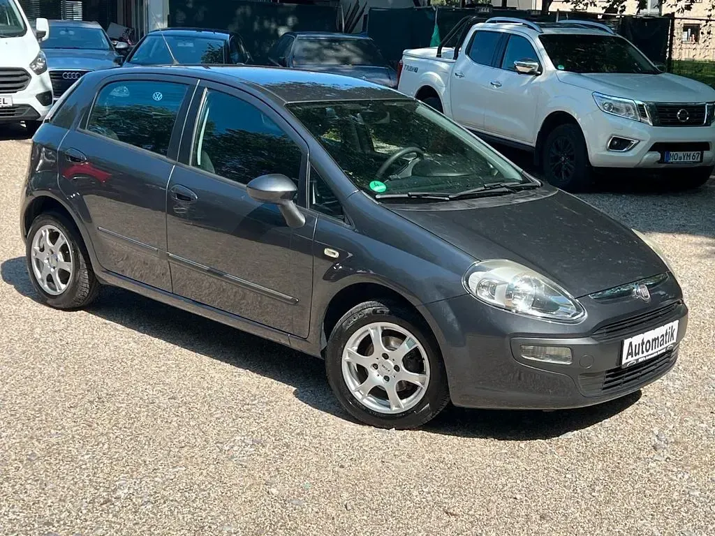 Gebraucht Fiat Punto Evo Active 77 PS (56 kW) 2010 Grau Kleinwagen