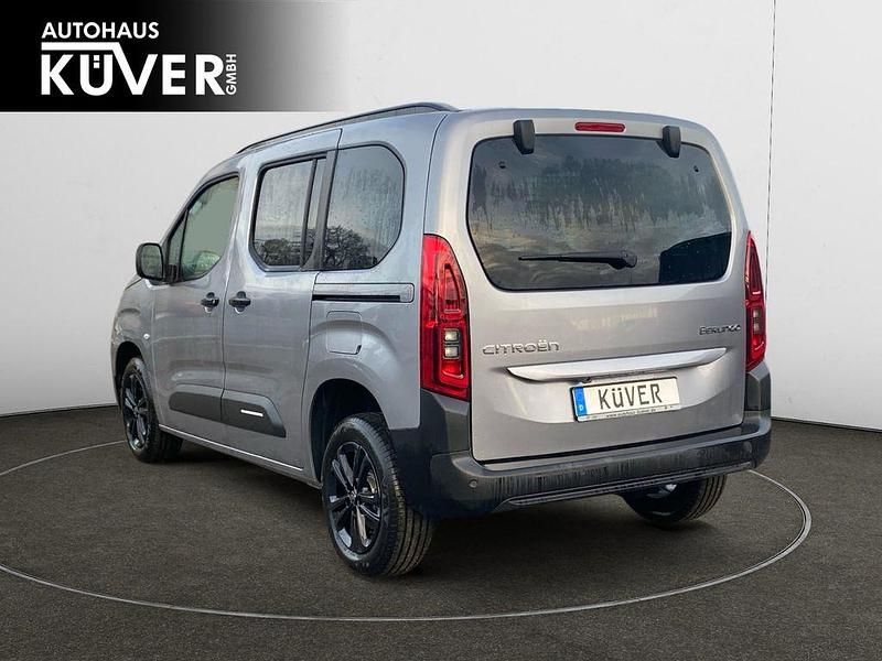 Neu Citroën Berlingo 131 PS (96 kW) 2025 Silber Van / Kleinbus