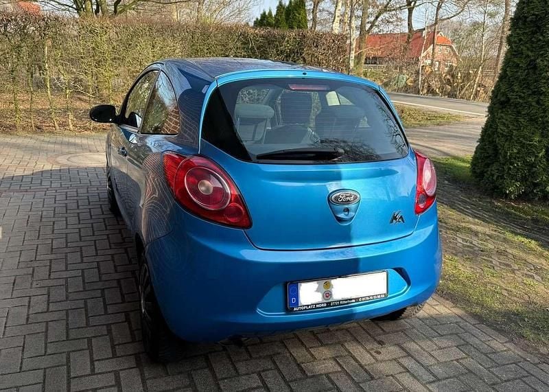 Gebraucht Ford Ka Trend 69 PS (50 kW) 2010 Blau Kleinwagen