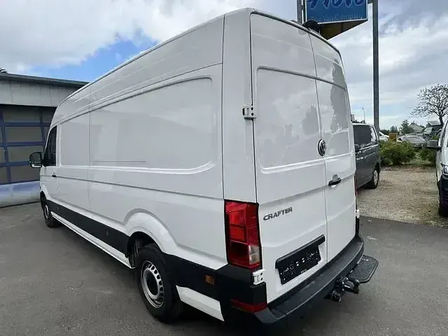 Używany VW Crafter 140 KM (102 kW) 2023 Biały Van