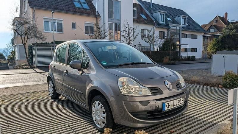 Grau Gebraucht 2010 Renault Modus Van / Kleinbus | 2.999 € (Fairer Preis) - Bild 1/4