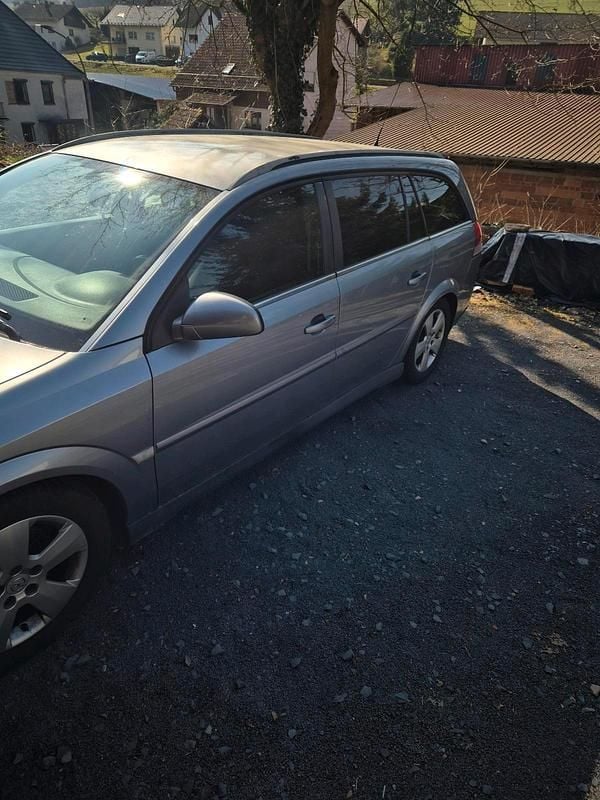 Gebraucht Opel Vectra 175 PS (128 kW) 2004 Silber Kombi