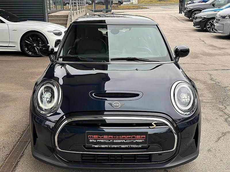 Gebraucht Mini Cooper SE 135 kW (184 PS) 2021 Schwarz Kleinwagen