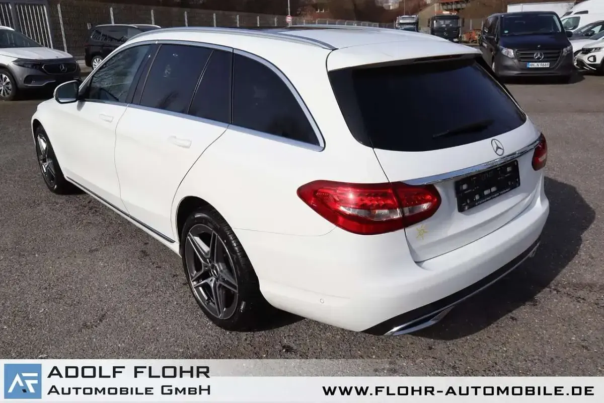Gebraucht Mercedes C200 AMG 160 PS (117 kW) 2019 Polarweiss  unilack Kombi