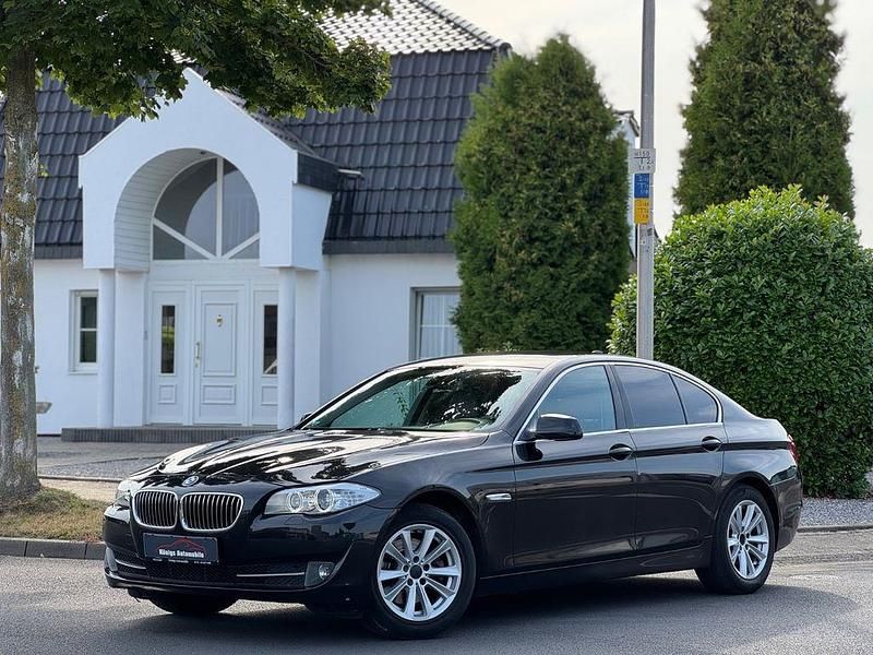 Schwarz Gebraucht 2012 BMW 520 Sport Line Limousine | 9.990 € (Fairer Preis) - Bild 1/4