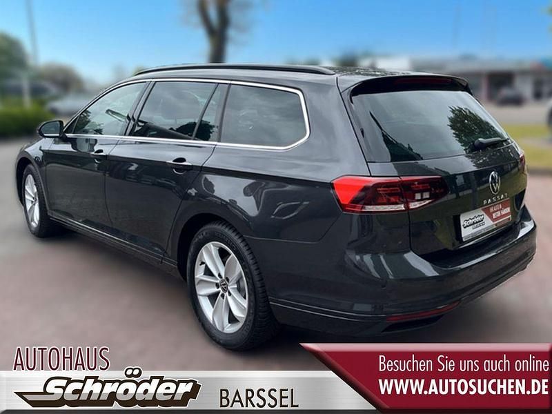 Gebraucht VW Passat Business 200 PS (147 kW) 2023 Grau Limousine