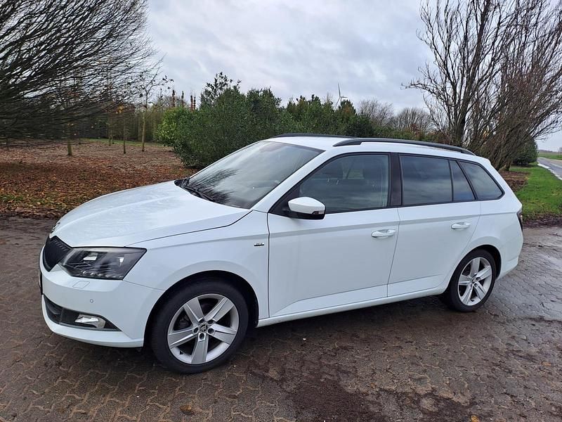 Weiß Gebraucht 2017 Skoda Fabia Kombi | 8.499 € (Fairer Preis) - Bild 1/4