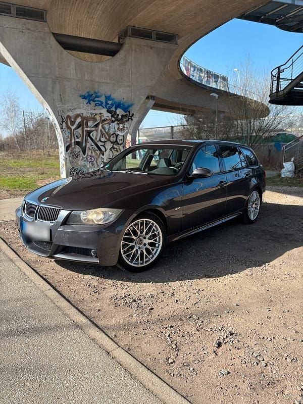 Gebraucht BMW 325 M Sport 197 PS (144 kW) 2007 Grau Kombi