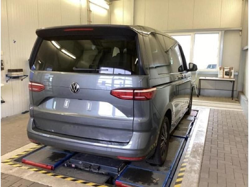 Gebraucht VW Multivan Pro 150 PS (110 kW) 2024 Van / Kleinbus