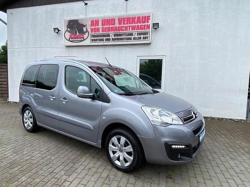 Grau Gebraucht 2018 Citroën Berlingo SELECTION Van / Kleinbus | 8.990 € (Fairer Preis) - Bild 1/4