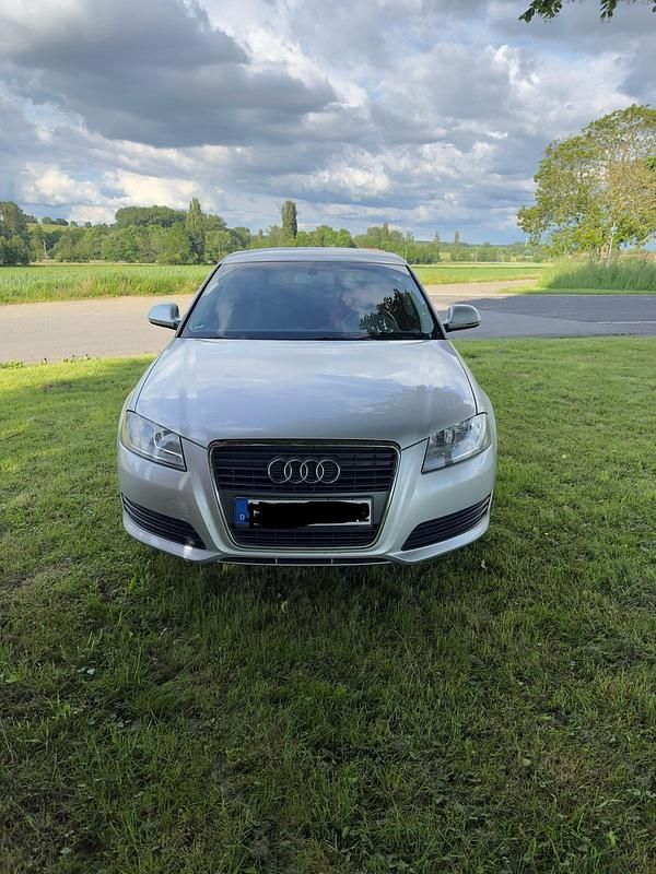 Silber Gebraucht 2009 Audi A3 Kleinwagen | 5.300 € (Fairer Preis) - Bild 1/4