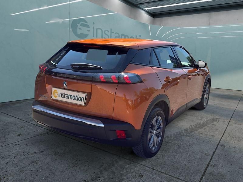 Gebraucht Peugeot e-2008 Active 100 kW (136 PS) 2021 Orange SUV