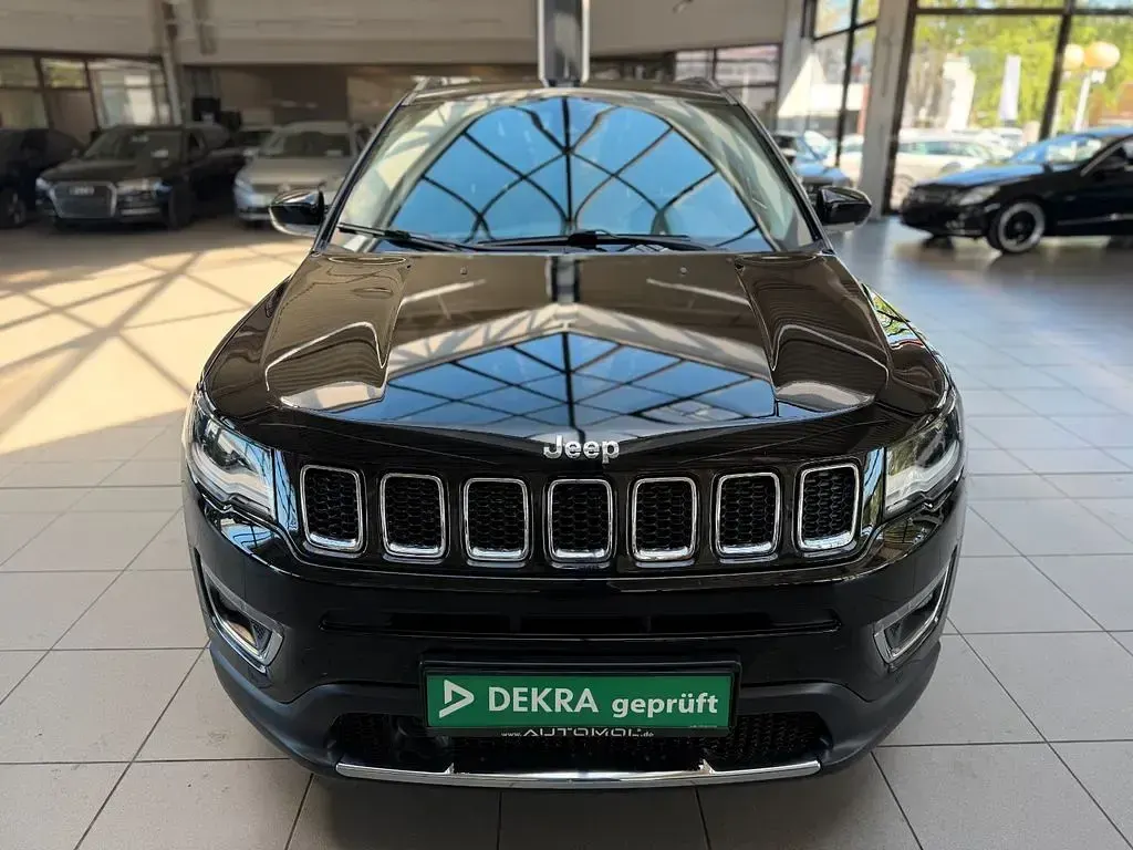 Gebraucht Jeep Compass Limited 140 PS (102 kW) 2018 Schwarz SUV