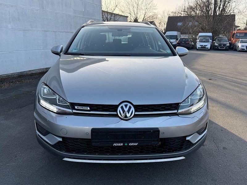 Gebraucht VW Golf Alltrack 179 PS (131 kW) 2018 Silber Kombi