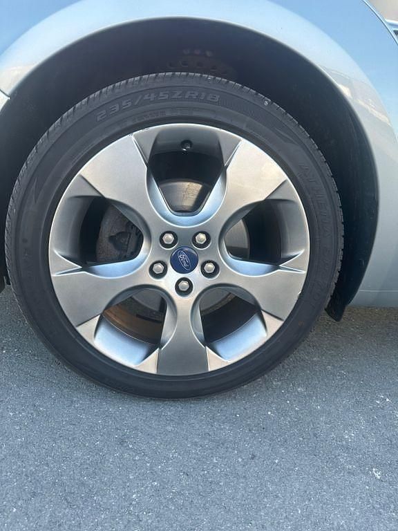 Gebraucht Ford S-MAX Titanium 140 PS (102 kW) 2012 Silber Van / Kleinbus