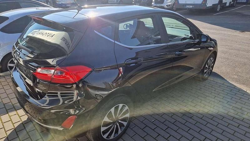 Gebraucht Ford Fiesta Titanium 125 PS (91 kW) 2024 Obsidianschwarz metallic Kleinwagen