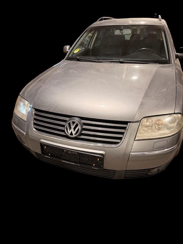 Gebraucht VW Passat Highline 2003 Grau Kombi