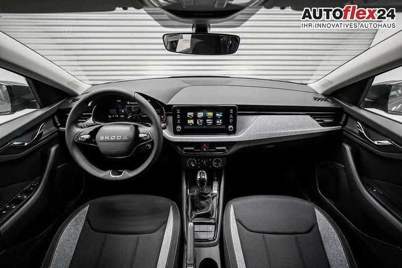 Neu Skoda Scala Selection 116 PS (85 kW) 2025 Graphite grau metallic (5x) Kleinwagen