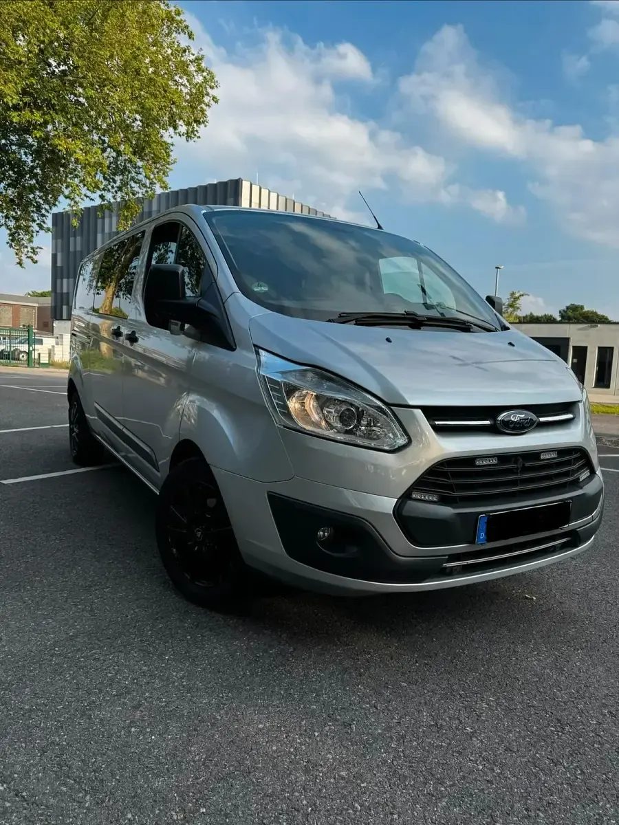 Gebraucht Ford Transit Custom 131 PS (96 kW) 2018 Silber Van / Kleinbus