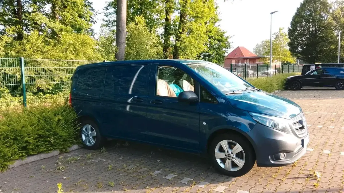 Gebraucht Mercedes Vito 114 PS (83 kW) 2017 Blau Van