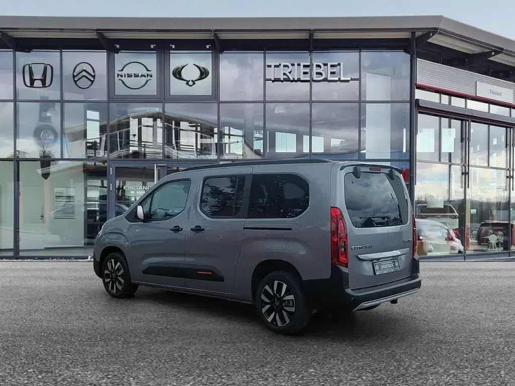 Neu Citroën Berlingo 131 PS (96 kW) 2026 Grau Van / Kleinbus