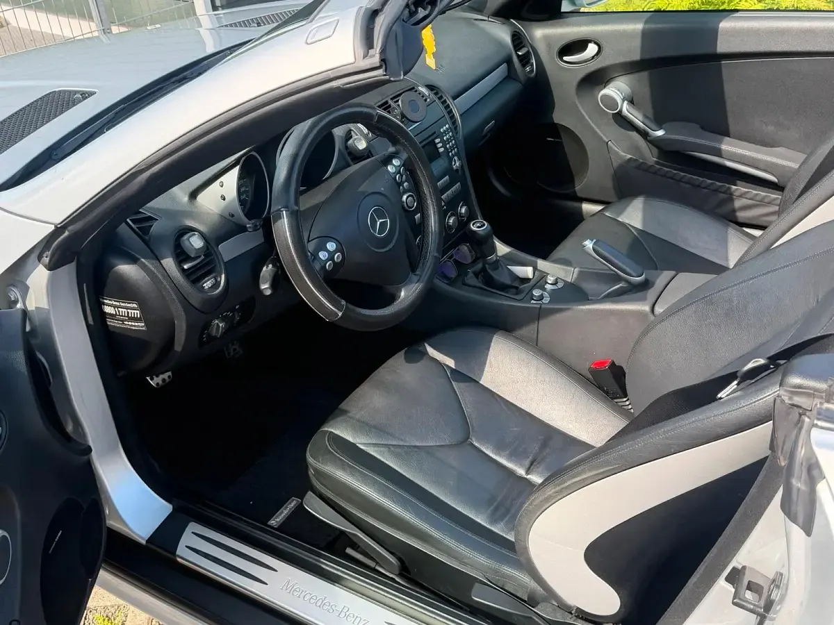 Gebraucht Mercedes SLK200 163 PS (119 kW) 2007 Silber Cabrio