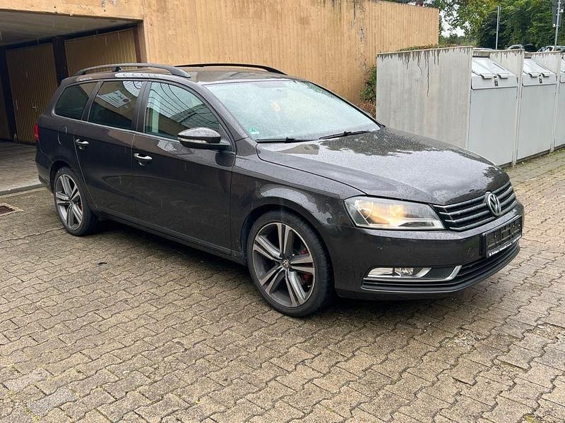 Gebraucht VW Passat Trendline 122 PS (89 kW) 2011 Braun Limousine
