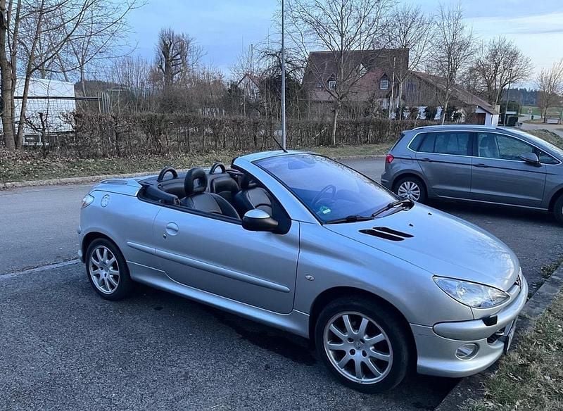 Silber Gebraucht 2005 Peugeot 206 CC Cabrio | 700 € (Superpreis) - Bild 1/4