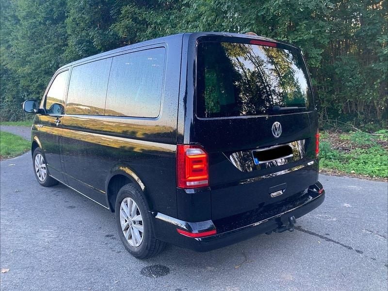 Gebraucht VW Multivan 150 PS (110 kW) 2019 Schwarz Van