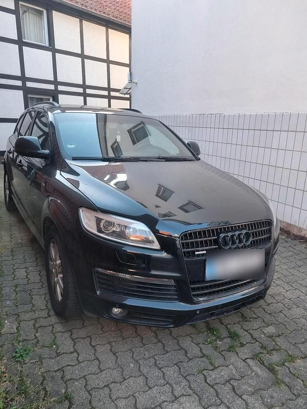 Schwarz Gebraucht 2007 Audi Q7 S-Line SUV | 8.500 € (Etwas zu teuer) - Bild 1/4