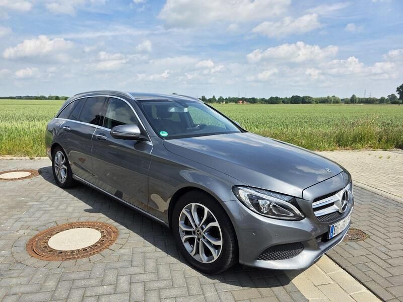 Grau Gebraucht 2017 Mercedes C220 Avantgarde Kombi | 19.990 € (Fairer Preis) - Bild 1/4