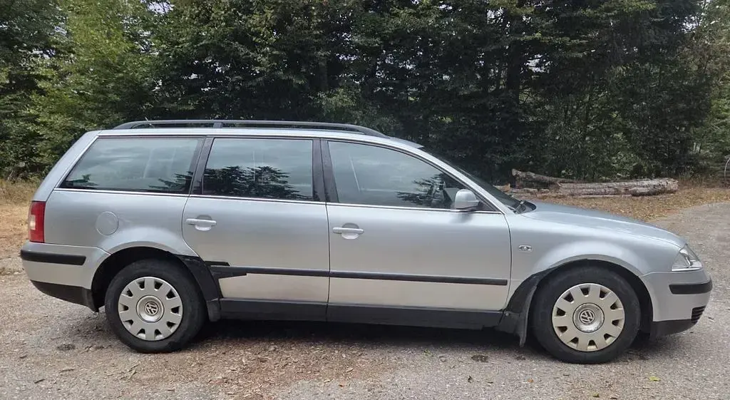 Gebraucht VW Passat Highline 131 PS (96 kW) 2001 Silber Limousine