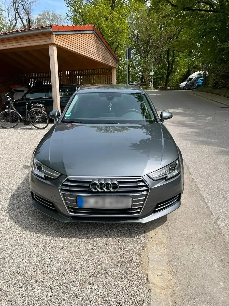 Gebraucht Audi A4 190 PS (139 kW) 2017 Grau Kombi