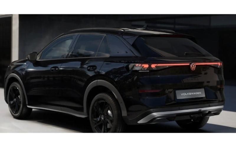Neu VW T-Roc Style 150 PS (110 kW) 2025 Grenadillschwarz metallic SUV
