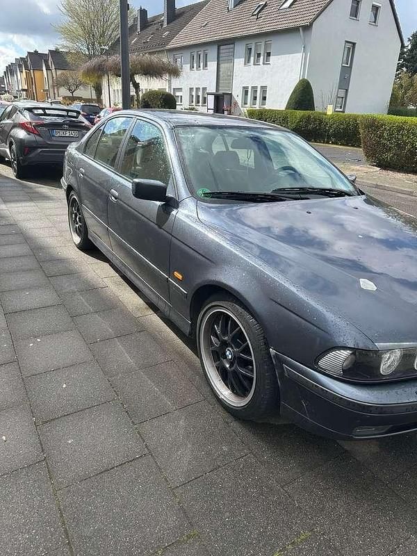 Gebraucht BMW 520 150 PS (110 kW) 1997 Grau Limousine
