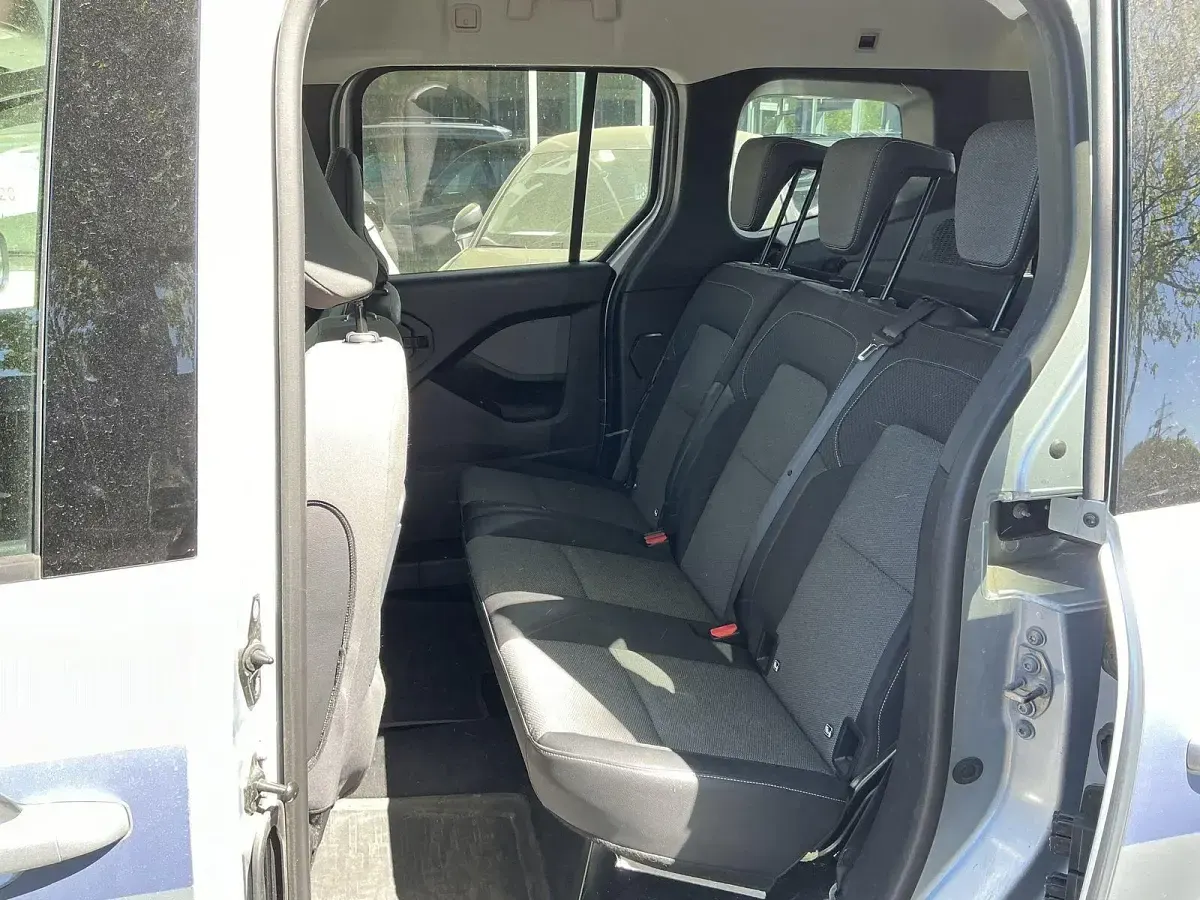 Usata Renault Kangoo Intens 95 CV (69 kW) 2023 Grigio Monovolume