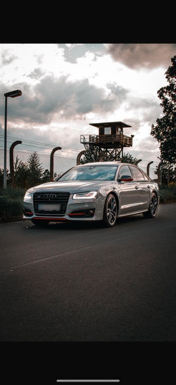 Grau Gebraucht 2017 Audi S8 plus Ambiente Limousine | 53.999 € (Teuer) - Bild 1/4