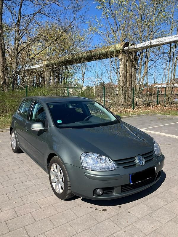 Gebraucht VW Golf V 115 PS (84 kW) 2004 Grün Kleinwagen
