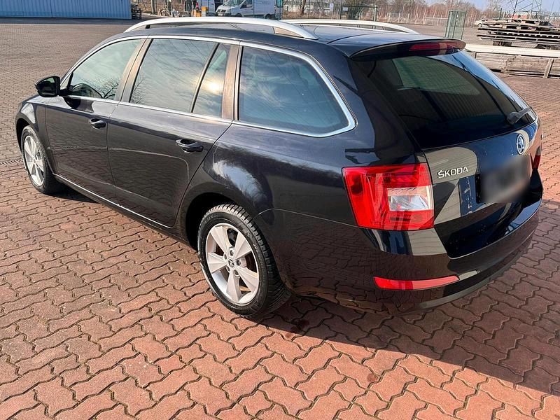 Gebraucht Skoda Octavia 150 PS (110 kW) 2016 Schwarz Kleinwagen