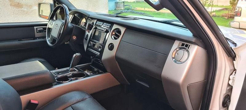 Gebraucht Ford Expedition 313 PS (230 kW) 2011 Weiß SUV