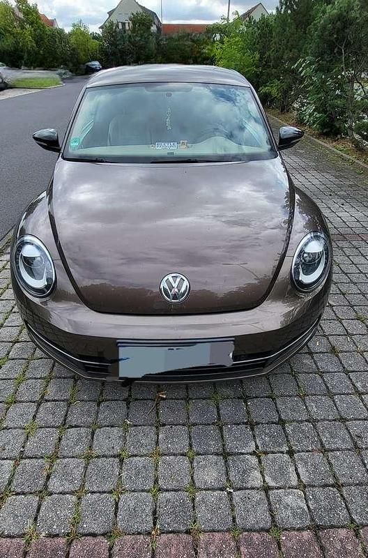 Braun Gebraucht 2013 VW Beetle Sport Limousine | 11.500 € (Fairer Preis) - Bild 1/4