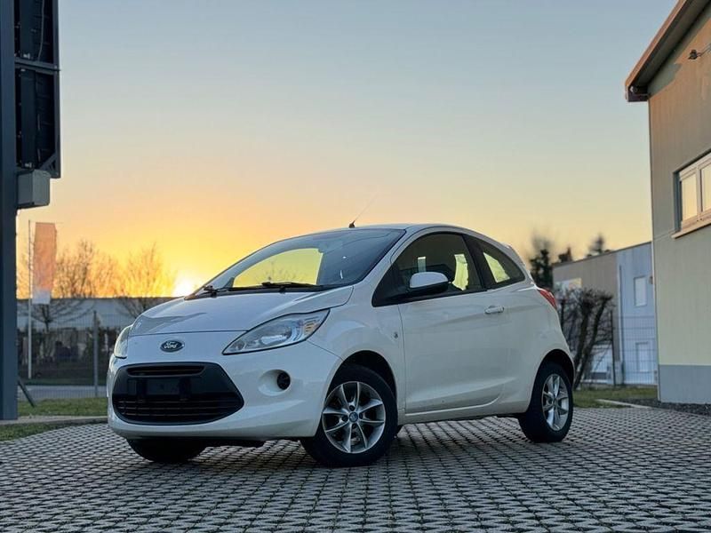 Gebraucht Ford Ka Trend 69 PS (50 kW) 2012 Weiß Kleinwagen